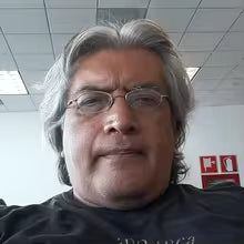 <em>Julio Hernández - Compradora de Instagram</em>